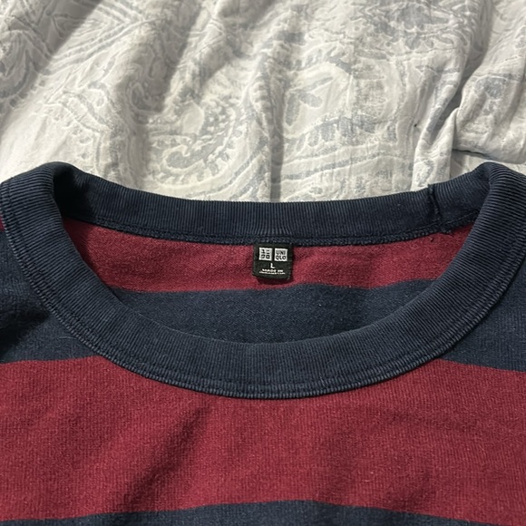 ♥️uniqlo men’s striped long sleeve tee - Picture 3 of 4
